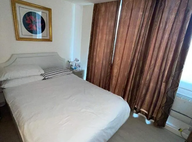 Puchol - Azure Bahamas Tower Apartahotel