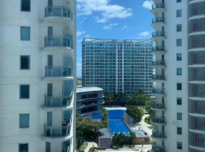 Puchol - Azure Bahamas Tower *